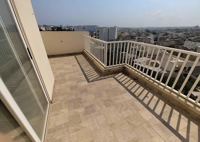 Πανσιόν In Town