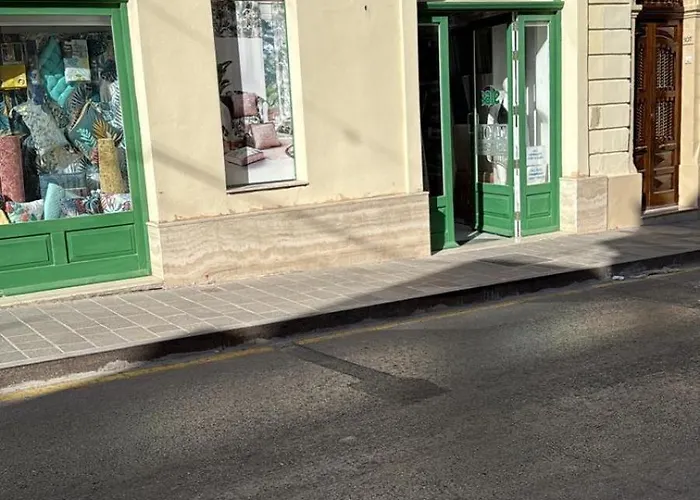 Πανσιόν In Town